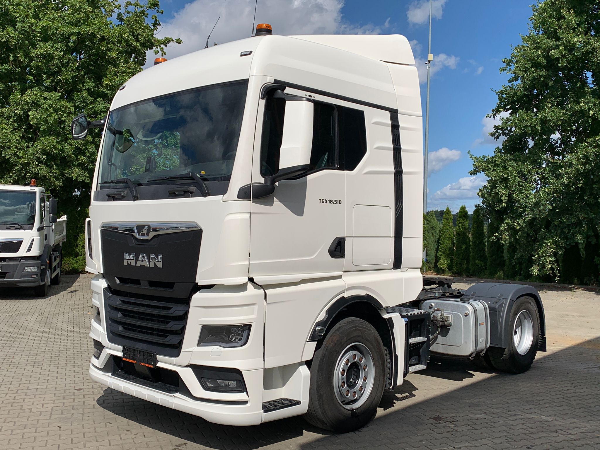 MAN TGX 18.510 4x2 EURO6 CIĄGNIK SIODŁOWY Z DWUOBWODOWĄ HYDRAULIKĄ